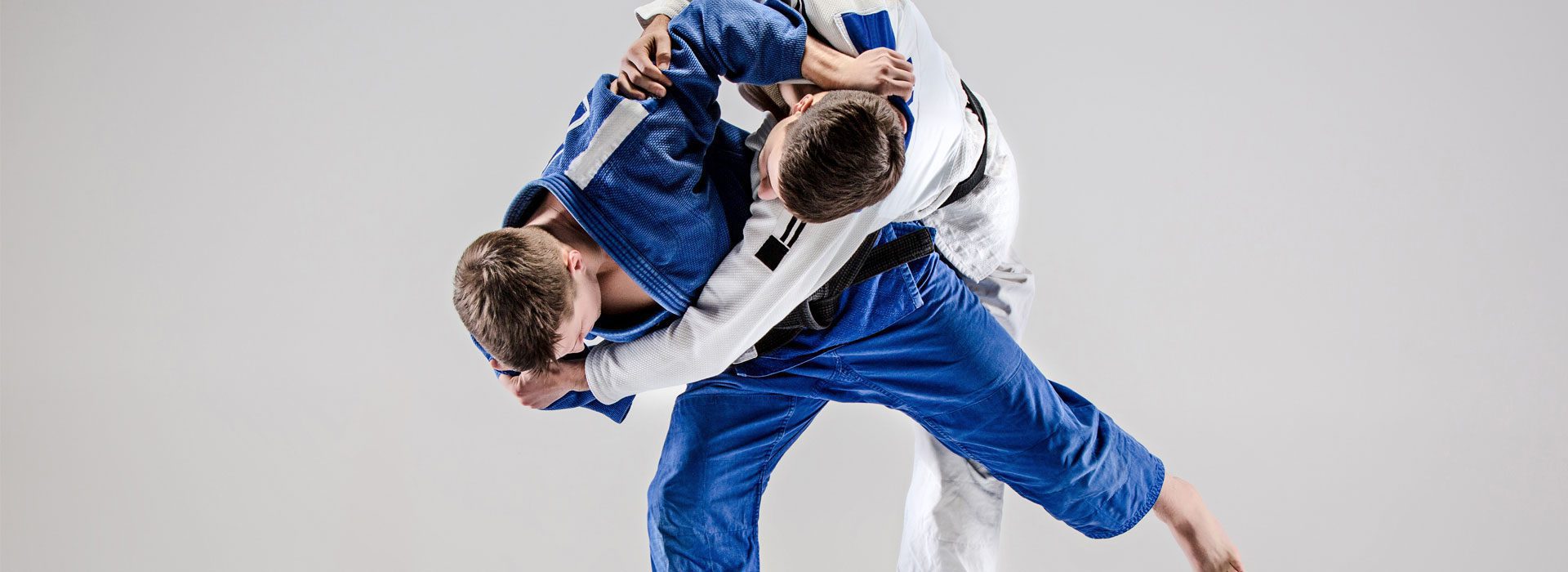 Du betrachtest gerade Worauf sollte ich beim Kauf eines Judoanzugs achten?