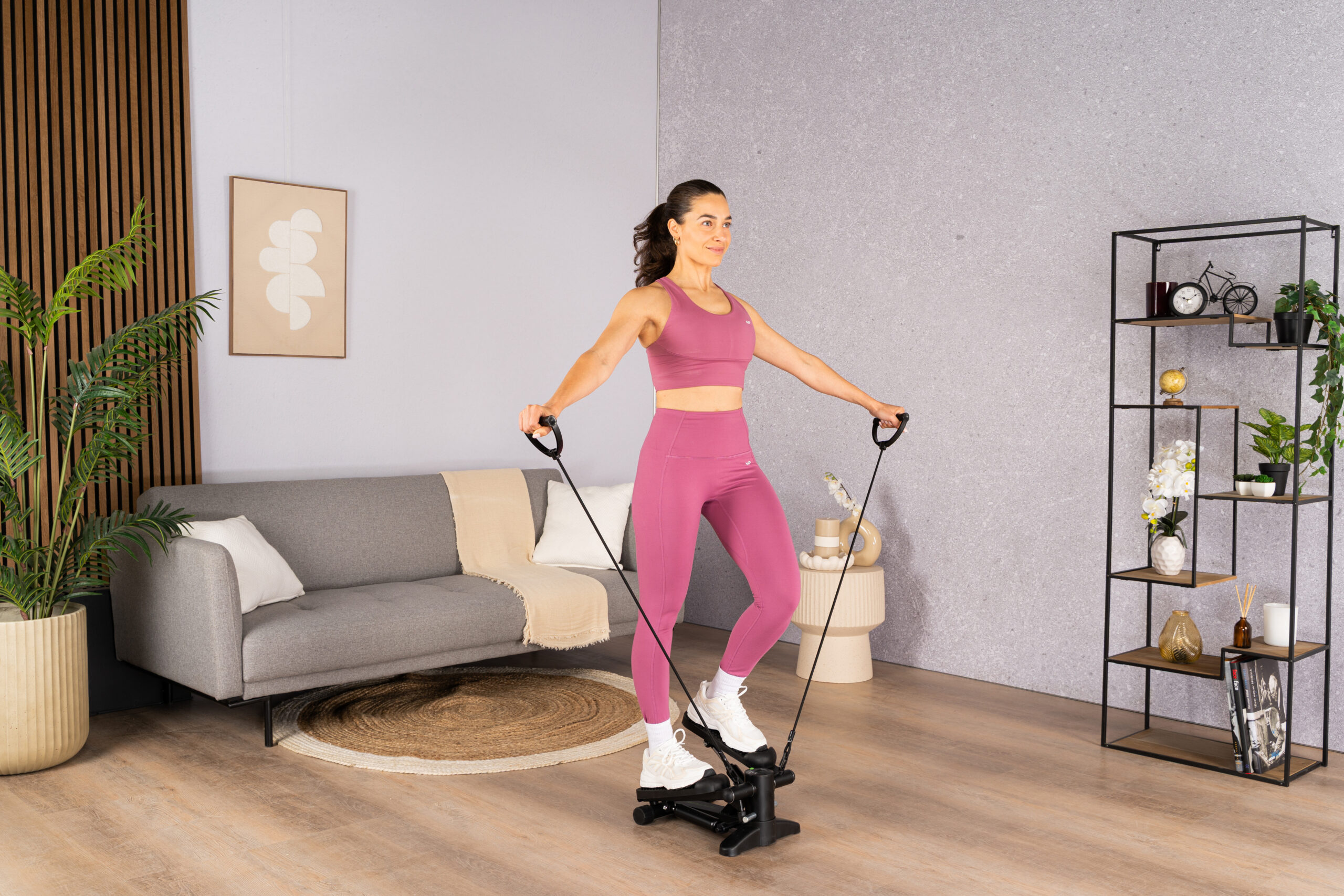 Tunturi Stepper - Stepper Fitness Trittleiter Aerobic Step Inkl. Display und Widerstandsbänder - Schwarz Tunturi Stepper - Stepper Fitness Trittleiter Aerobic Step Inkl. Display und Widerstandsbänder - Schwarz