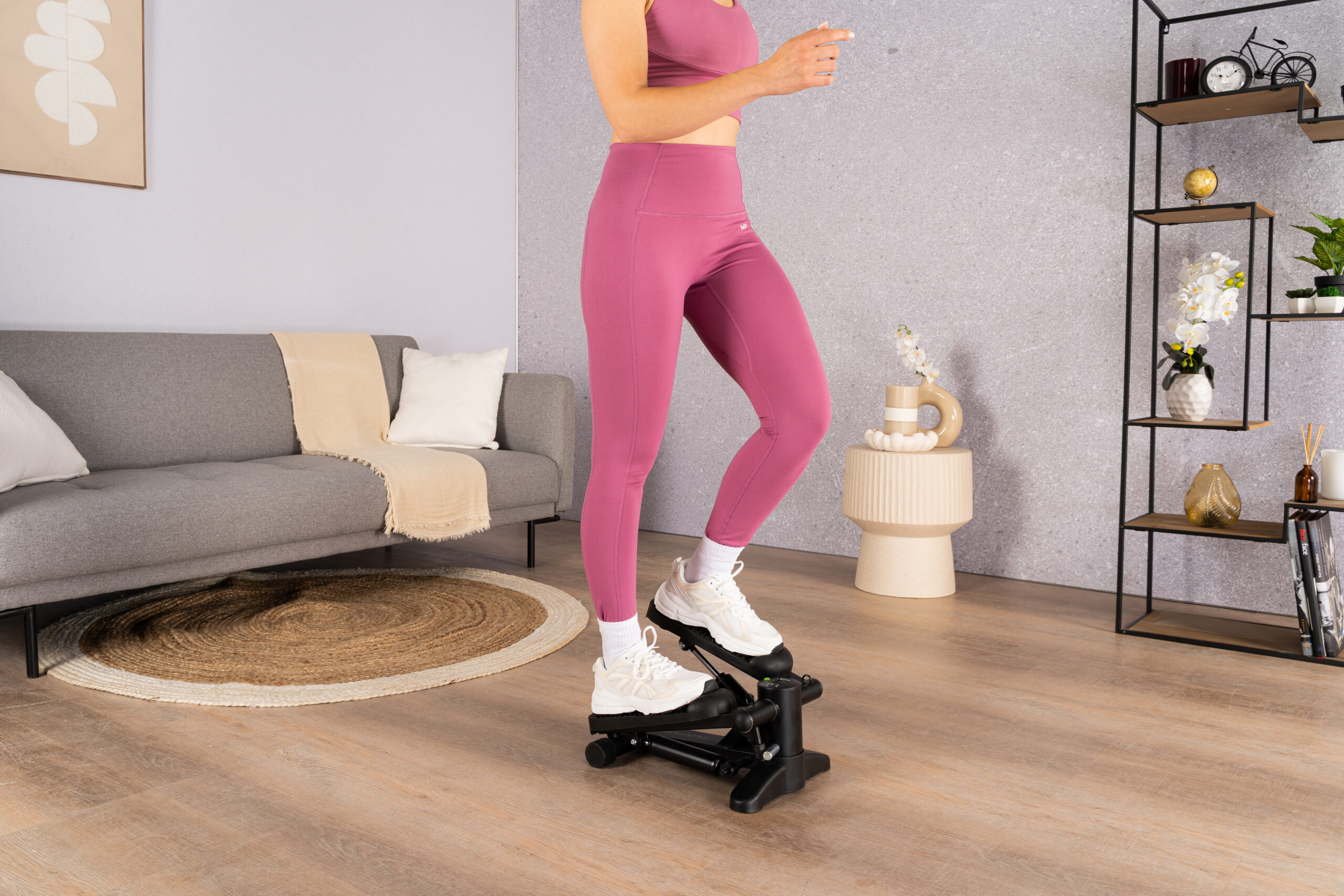 Tunturi Stepper - Stepper Fitness Trittleiter Aerobic Step Inkl. Display und Widerstandsbänder - Schwarz Tunturi Stepper - Stepper Fitness Trittleiter Aerobic Step Inkl. Display und Widerstandsbänder - Schwarz