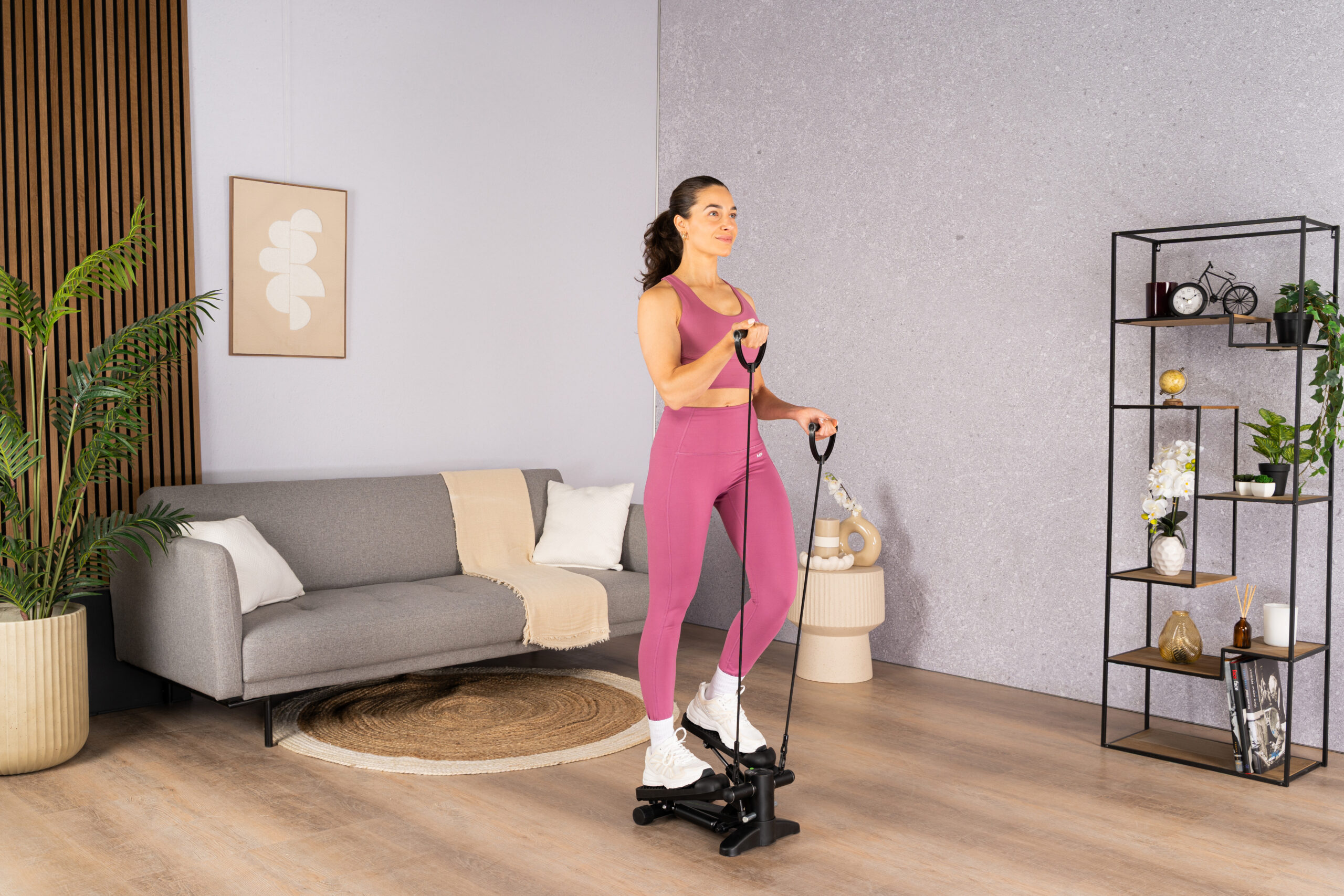Tunturi Stepper - Stepper Fitness Trittleiter Aerobic Step Inkl. Display und Widerstandsbänder - Schwarz Tunturi Stepper - Stepper Fitness Trittleiter Aerobic Step Inkl. Display und Widerstandsbänder - Schwarz