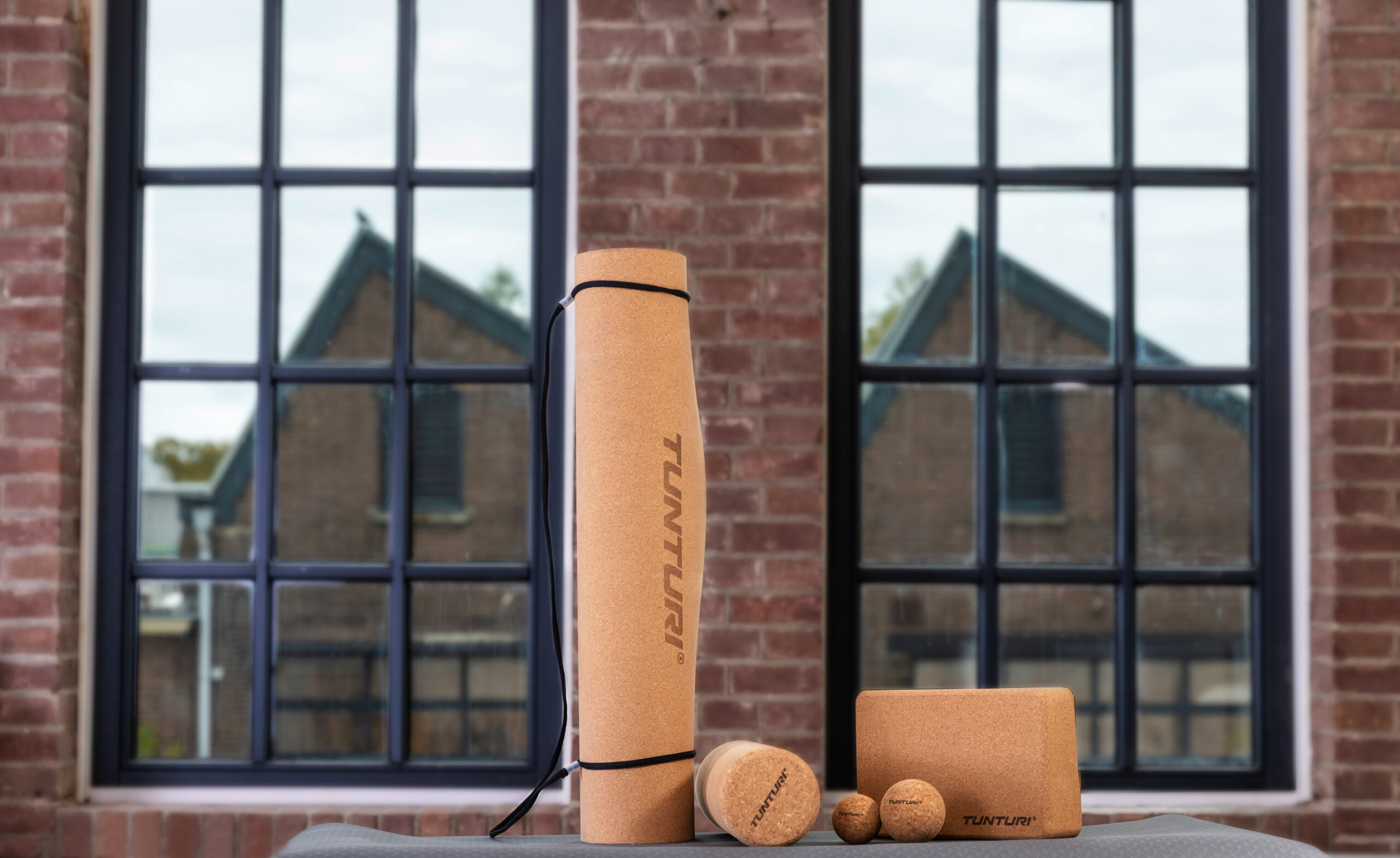 Tunturi Yoga-Matte - Kork-TPE-Yogamatte 183 cm - Anthrazit Tunturi Yoga-Matte - Kork-TPE-Yogamatte 183 cm - Anthrazit