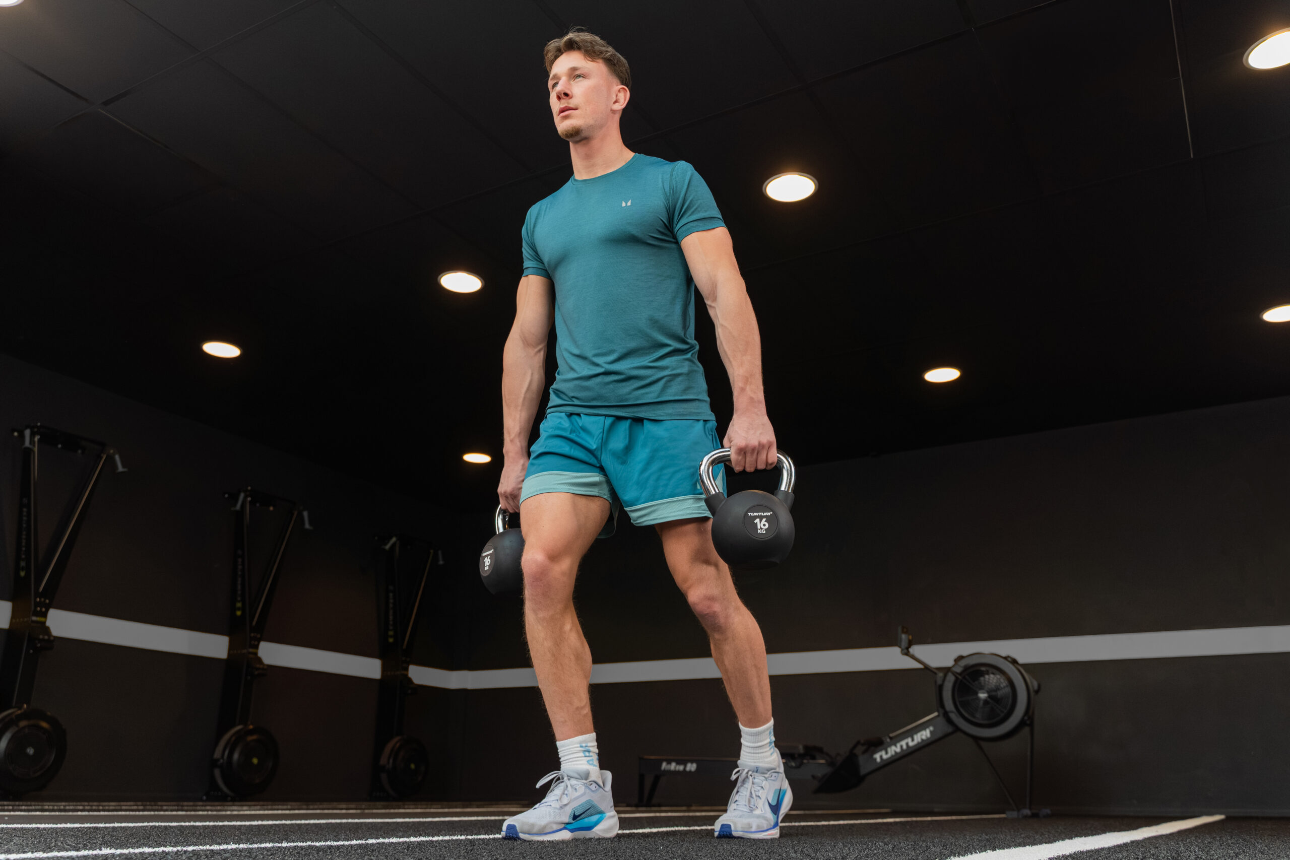 Tunturi Kettlebell - Platinum Rubber 6kg - Schwarz Tunturi Kettlebell - Platinum Rubber 6kg - Schwarz
