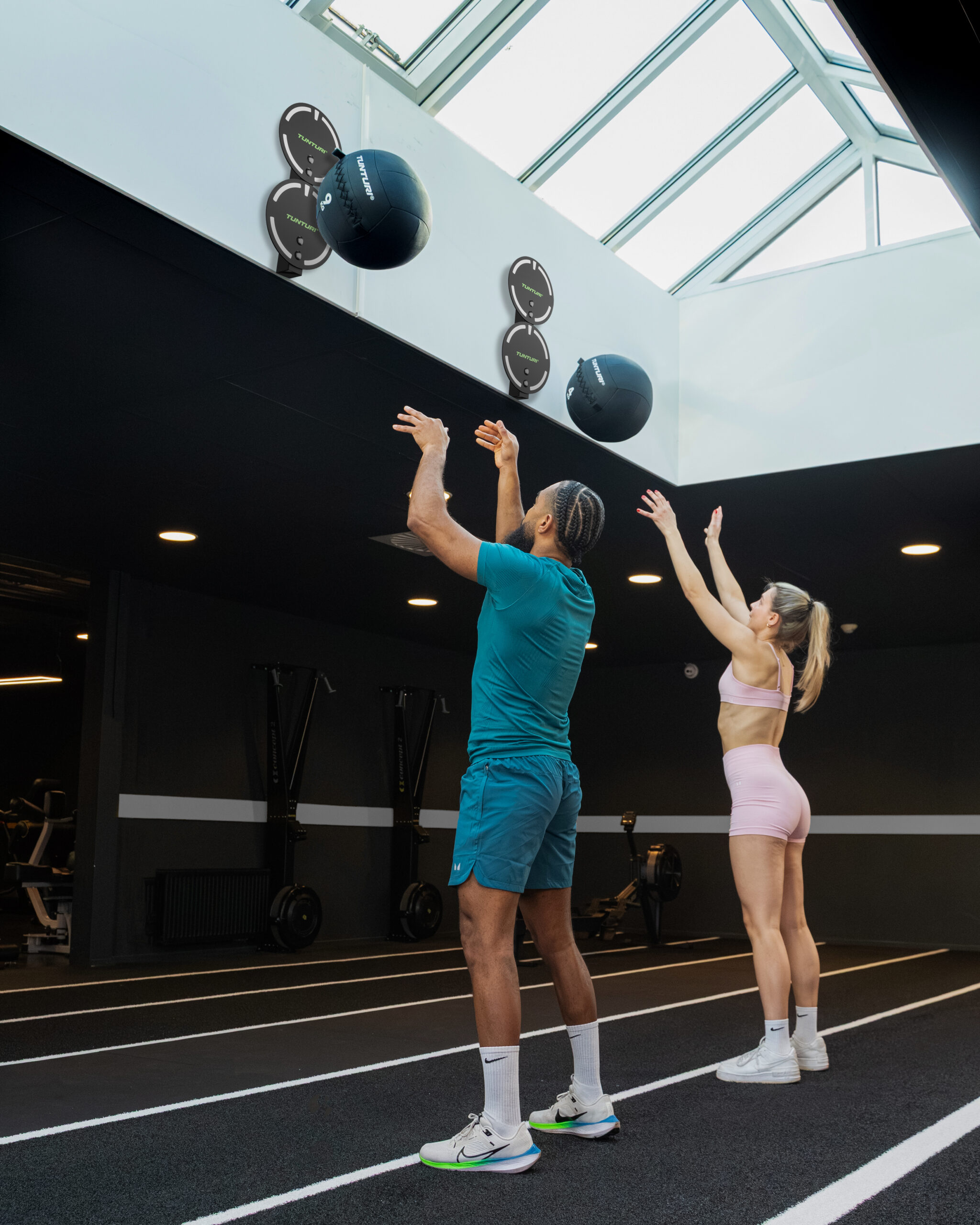 Tunturi Wall Ball - Platinum 12kg - Schwarz Tunturi Wall Ball - Platinum 12kg - Schwarz