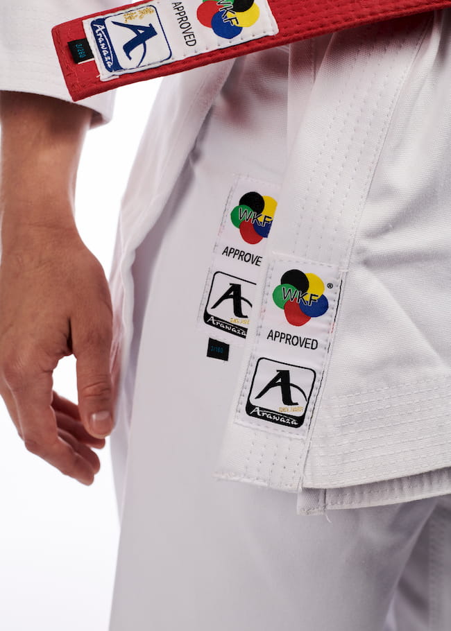 Arawaza Karateanzug - Kata Deluxe - Weiß (ARAKKADWKF) Arawaza Karateanzug - Kata Deluxe - Weiß (ARAKKADWKF)