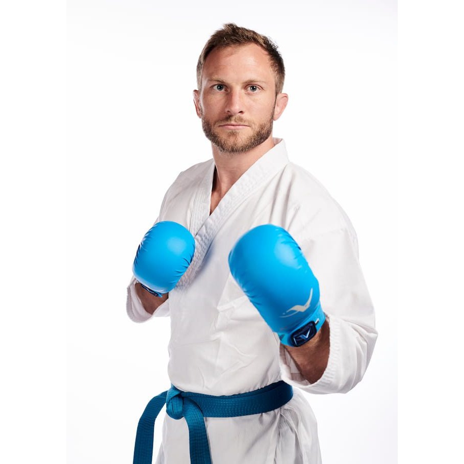 Arawaza Karateanzug - Kumite Deluxe - Weiß (ARAKKUDWKF) Arawaza Karateanzug - Kumite Deluxe - Weiß (ARAKKUDWKF)