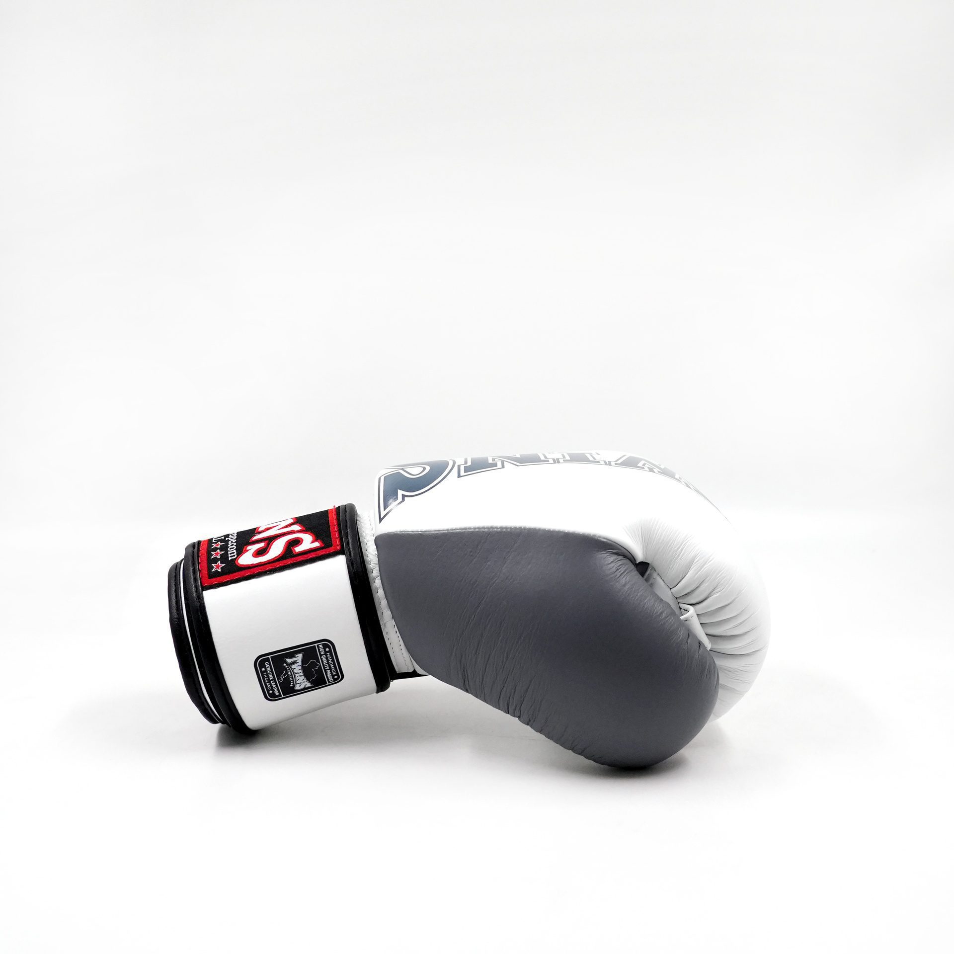 Twins Special BGVL-8 Kickboxhandschuhe Weiß Grau (BGVL 8 WHITE GREY) Twins Special BGVL-8 Kickboxhandschuhe Weiß Grau (BGVL 8 WHITE GREY)