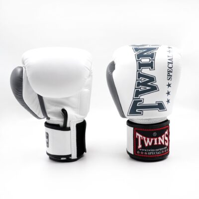 Twins Special BGVL-8 Kickboxhandschuhe Weiß Grau (BGVL 8 WHITE GREY)