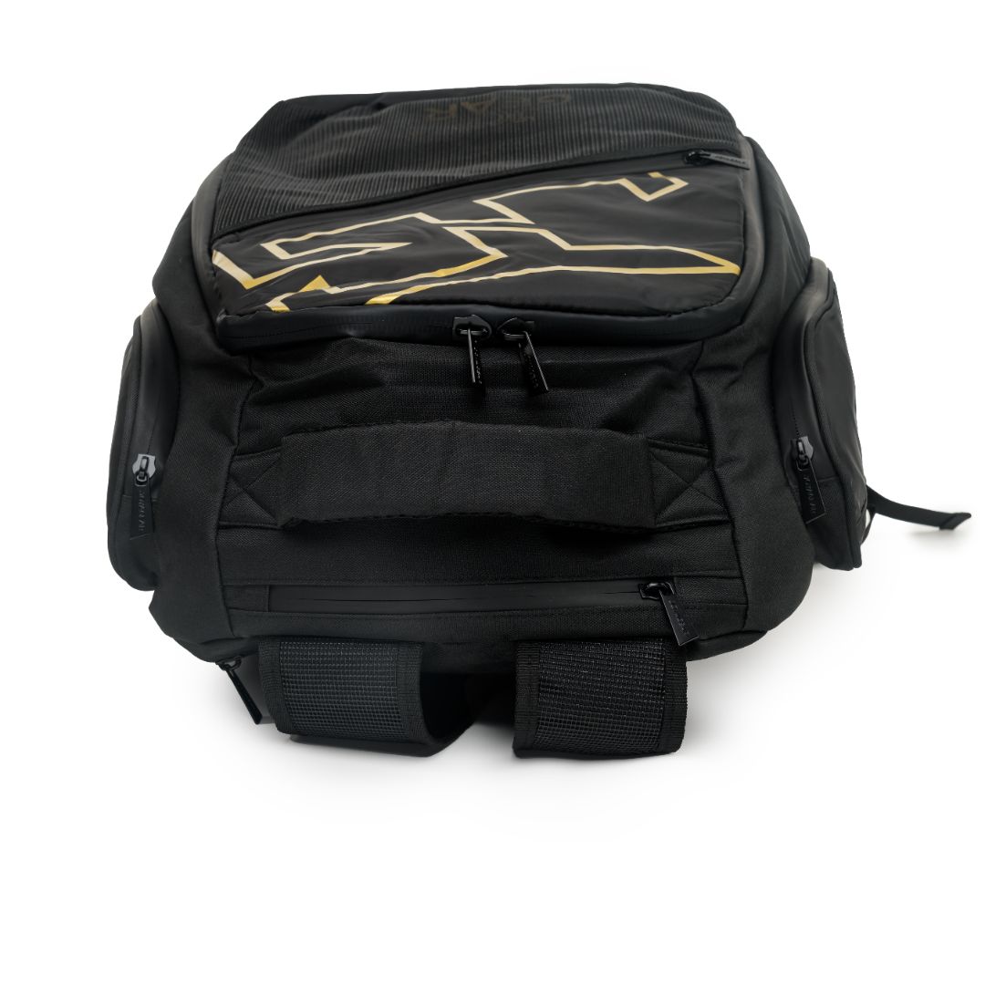 Joya Strike Rucksack Schwarz Gold 55x45x30 cm Joya Strike Rucksack Schwarz Gold 55x45x30 cm
