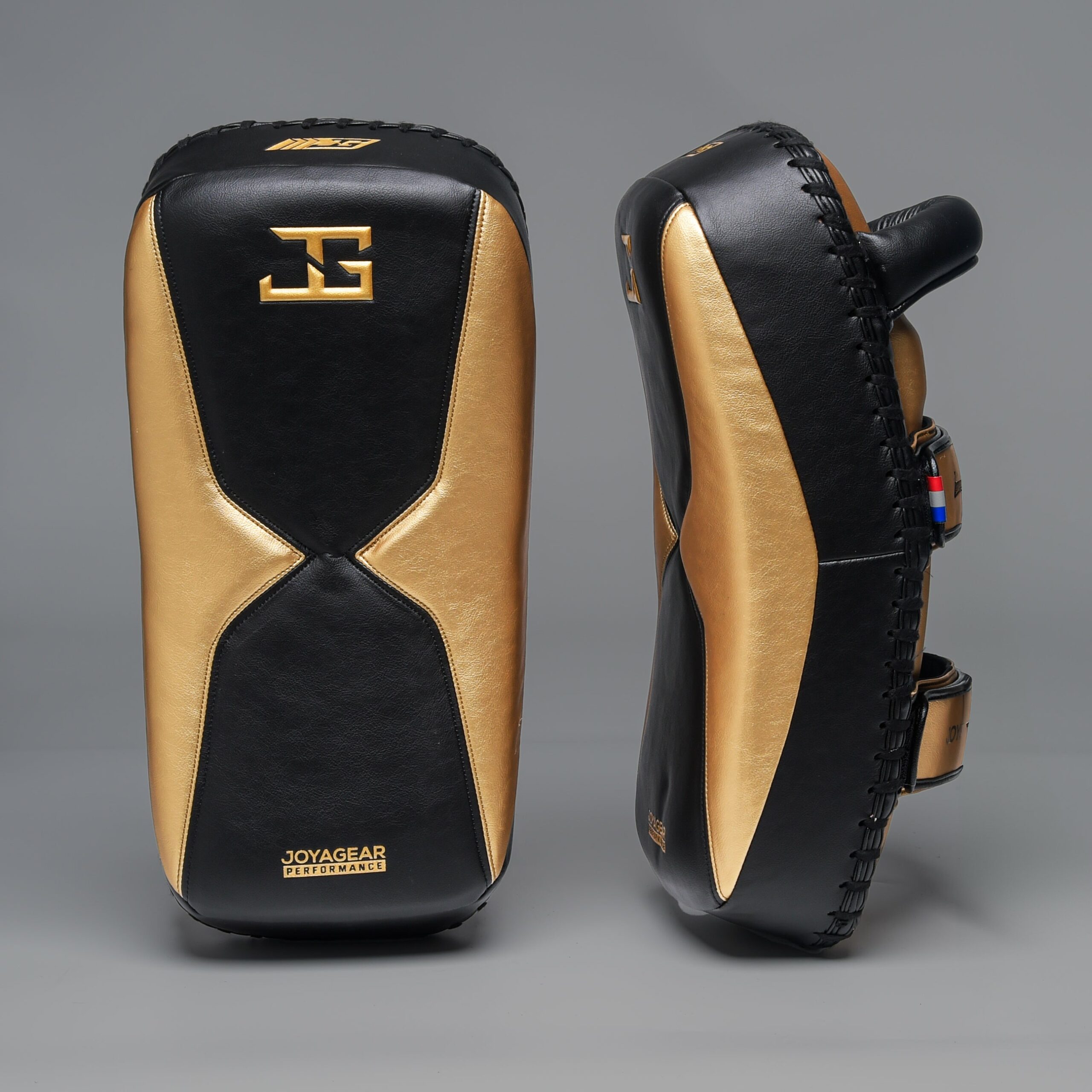 Joya Performance Thai Pads Schwarz Gold Joya Performance Thai Pads Schwarz Gold