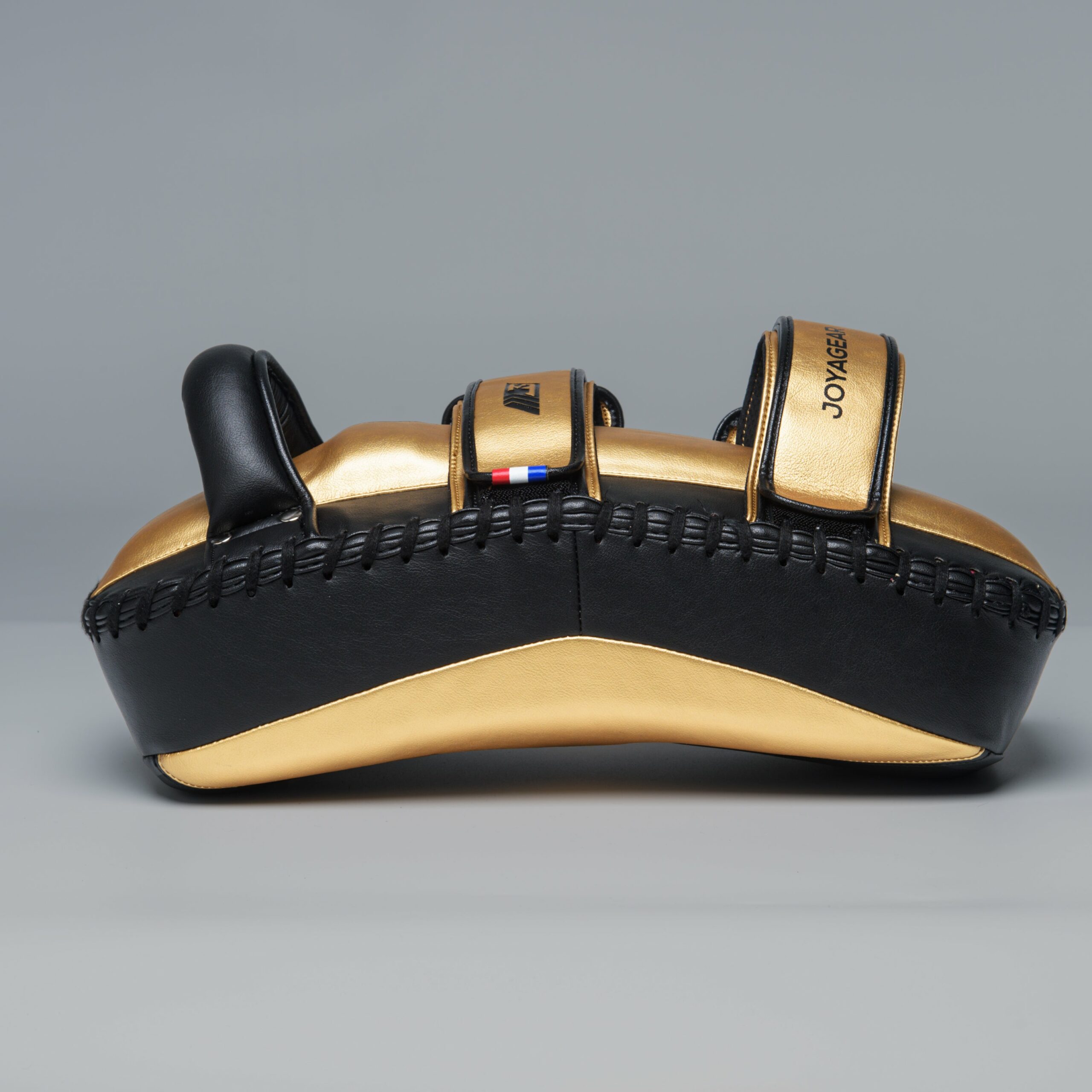 Joya Performance Thai Pads Schwarz Gold Joya Performance Thai Pads Schwarz Gold