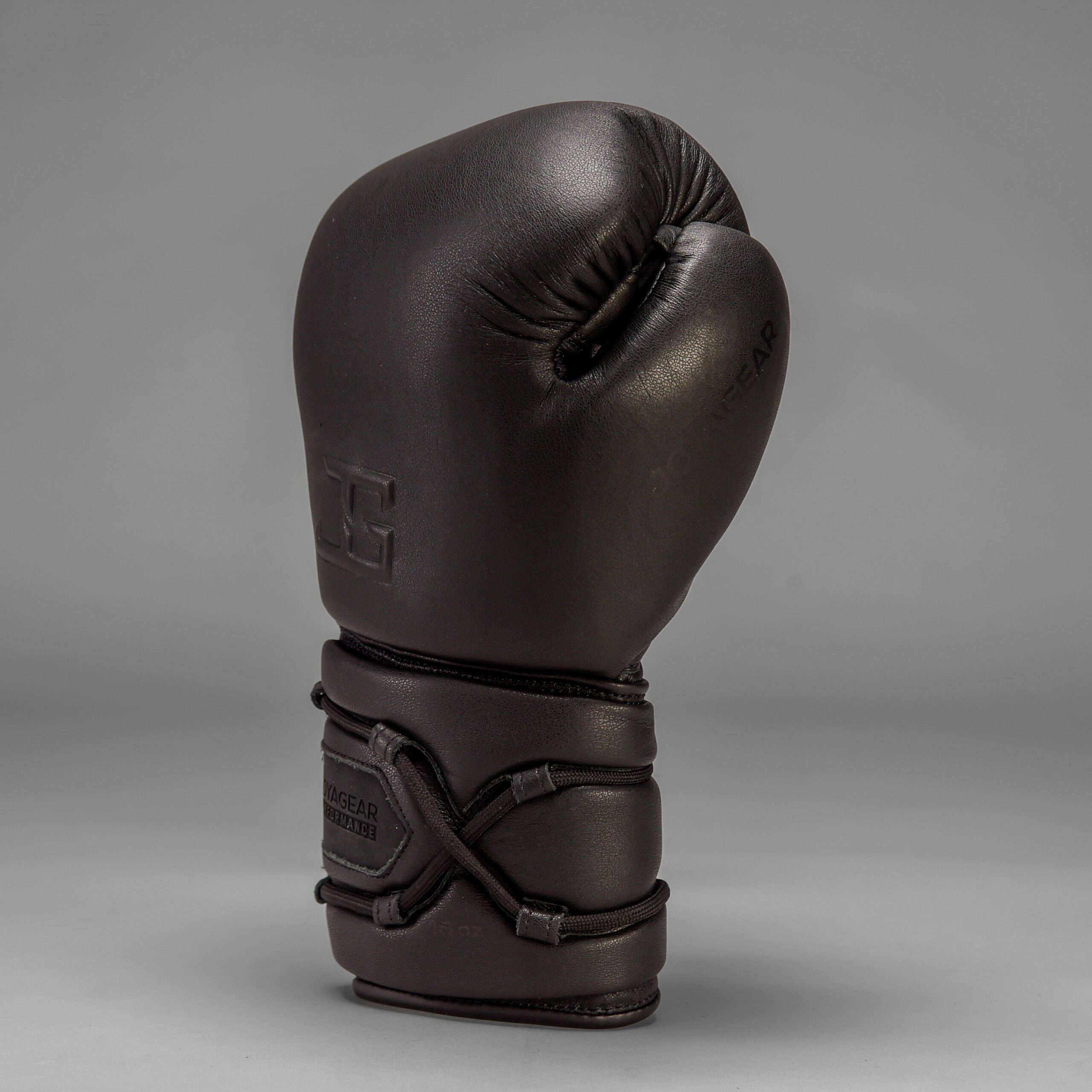 Joya Elite Performance Schnür-Boxhandschuhe Leder Schwarz Joya Elite Performance Schnür-Boxhandschuhe Leder Schwarz