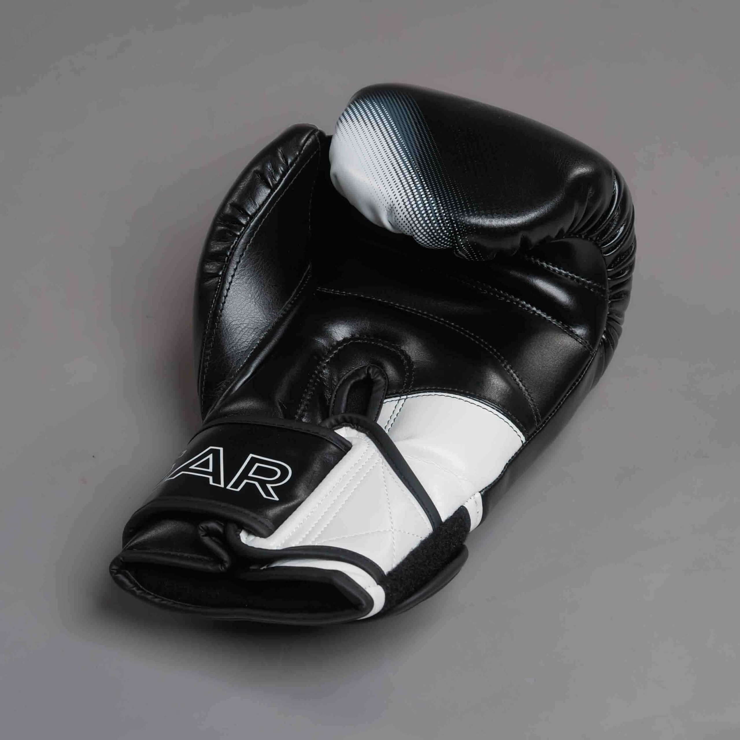 Joya Evolution Boxhandschuhe Schwarz Weiß Joya Evolution Boxhandschuhe Schwarz Weiß