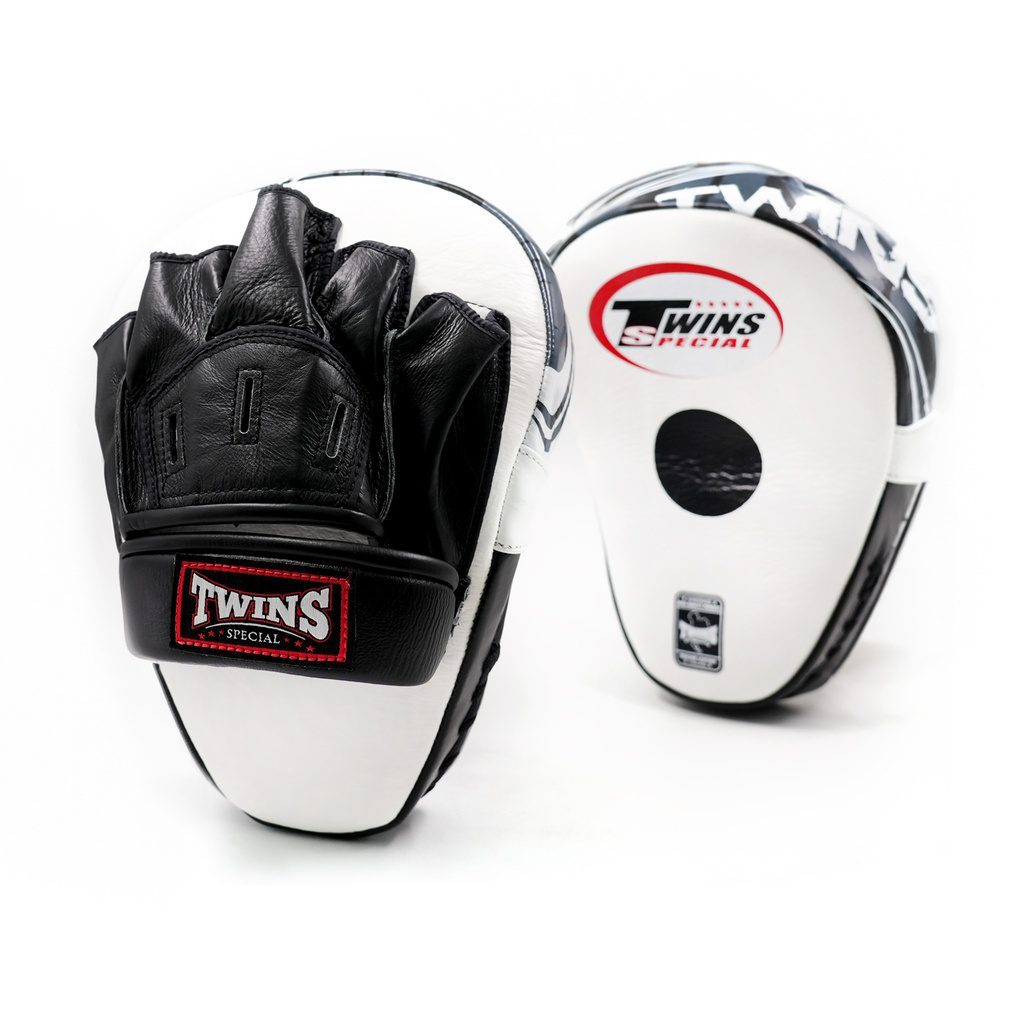 Twins Special Focus Mitts White (PML 10 WHITE) Twins Special Focus Mitts White (PML 10 WHITE)