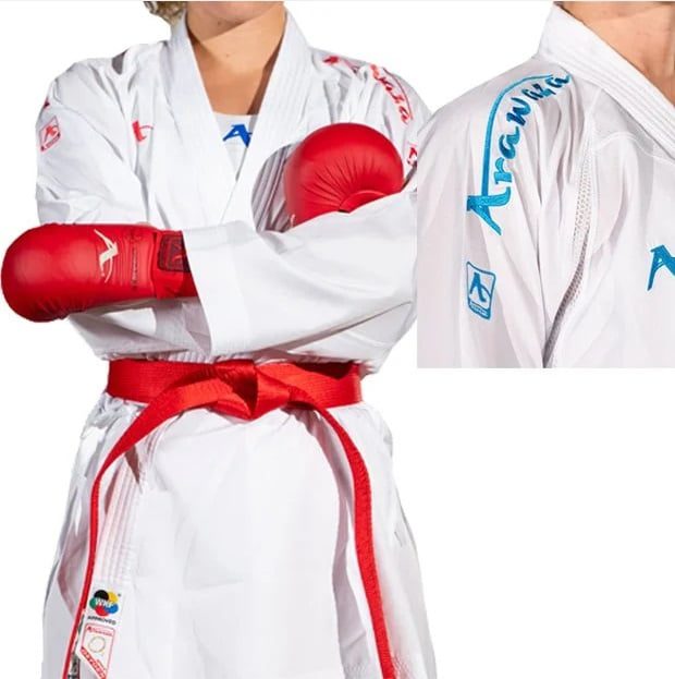 Arawaza Karateanzug - Onyx Oxygen - Blau / Rot (RKONOPLCKWKF) Arawaza Karateanzug - Onyx Oxygen - Blau / Rot (RKONOPLCKWKF)