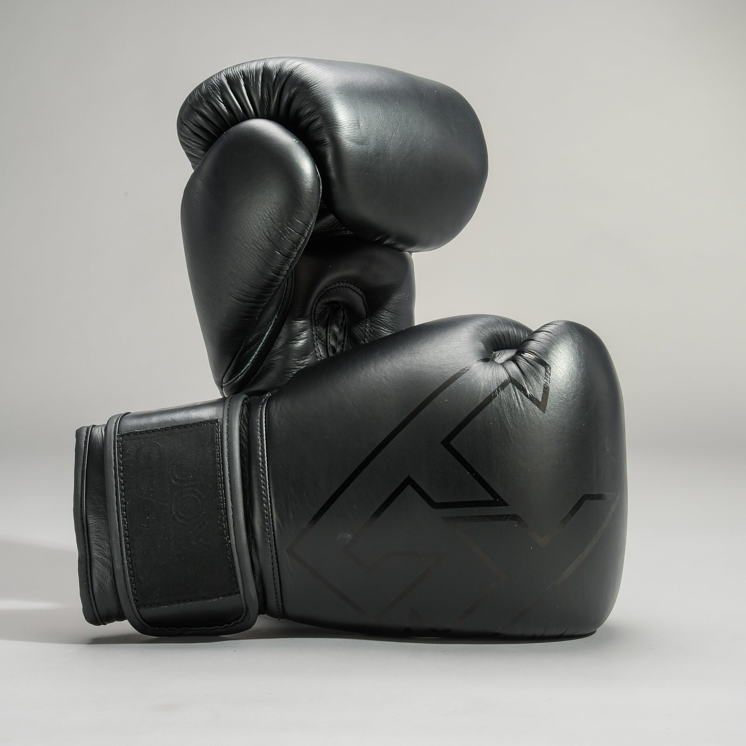 Joya Strike Kickboxhandschuhe Schwarz Schwarz Joya Strike Kickboxhandschuhe Schwarz Schwarz