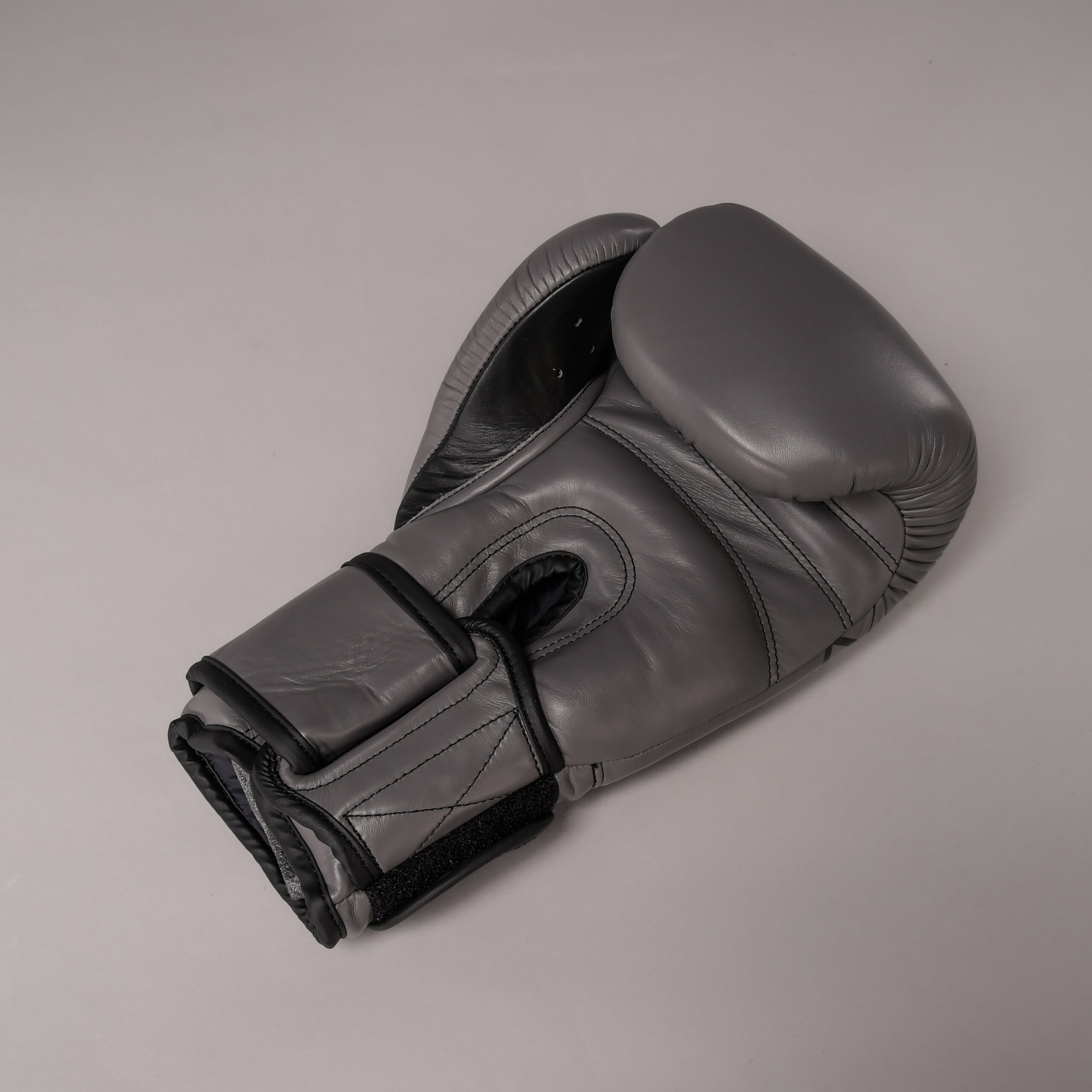 Joya Strike Kickboxhandschuhe Grau Joya Strike Kickboxhandschuhe Grau