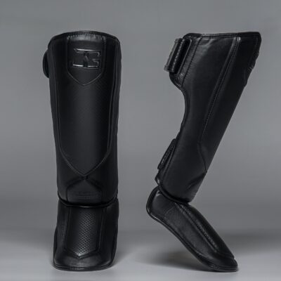 Joya Performance Schienbein- und Spannschutz Schwarz Carbon