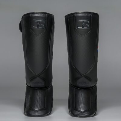 Joya Performance Schienbein- und Spannschutz Schwarz Carbon