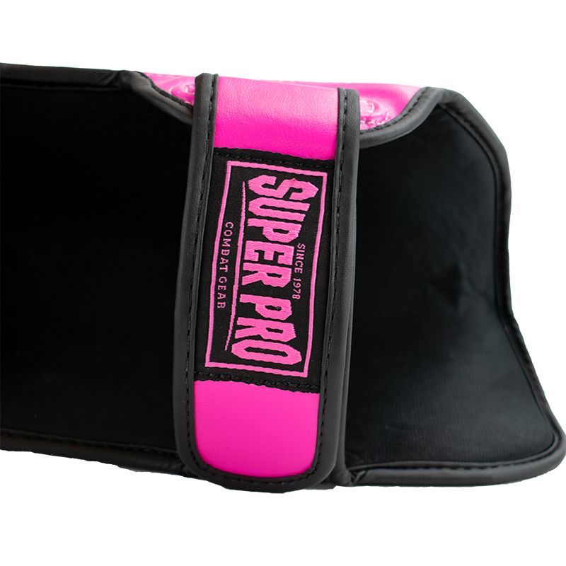 Super Pro Combat Gear Schienbein- und Spannschutz - Rebel - Rosa / Schwarz / Weiß Super Pro Combat Gear Schienbein- und Spannschutz - Rebel - Rosa / Schwarz / Weiß