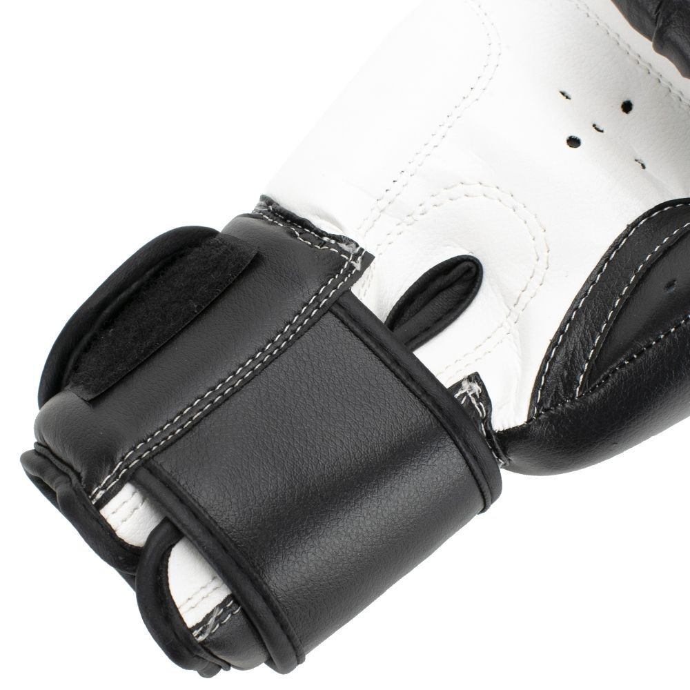 Super Pro Combat Gear Boxhandschuhe - Talent - Schwarz / Weiß Super Pro Combat Gear Boxhandschuhe - Talent - Schwarz / Weiß