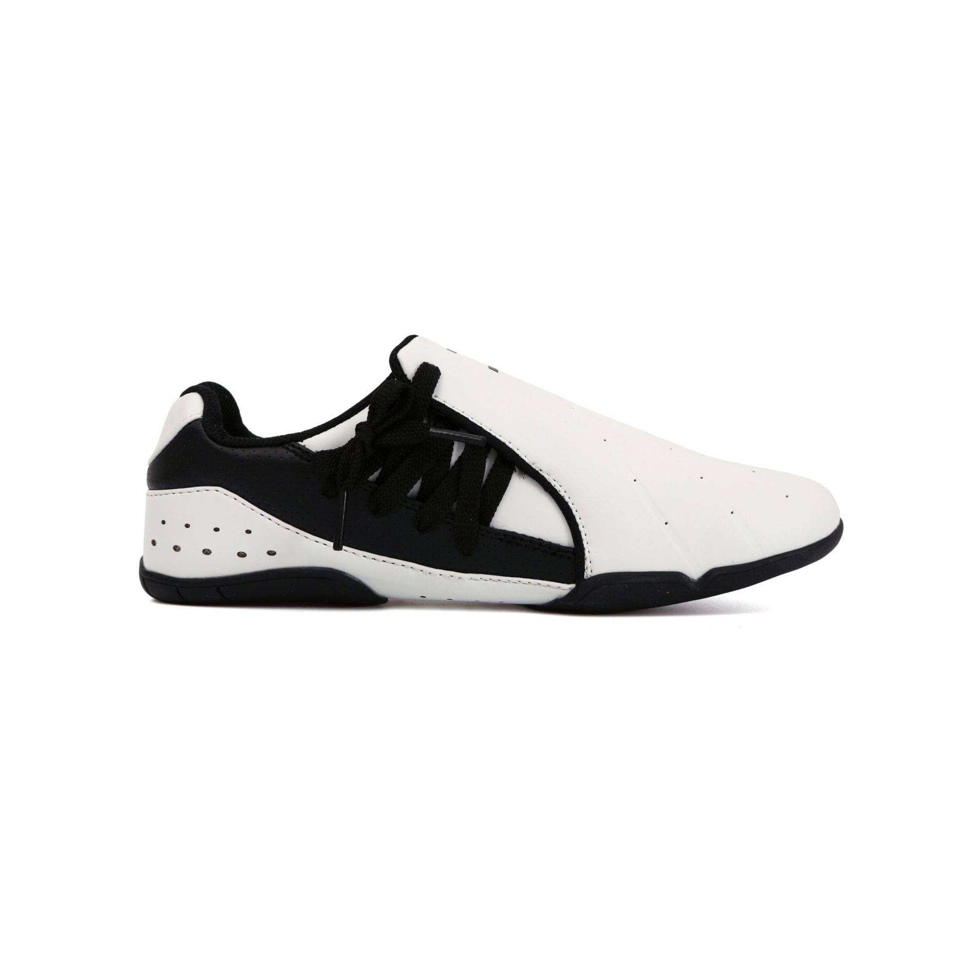 JCalicu Taekwondo-Schuhe - Kicks III - weiß mit schwarzer Sohle (JC-9001) JCalicu Taekwondo-Schuhe - Kicks III - weiß mit schwarzer Sohle (JC-9001)