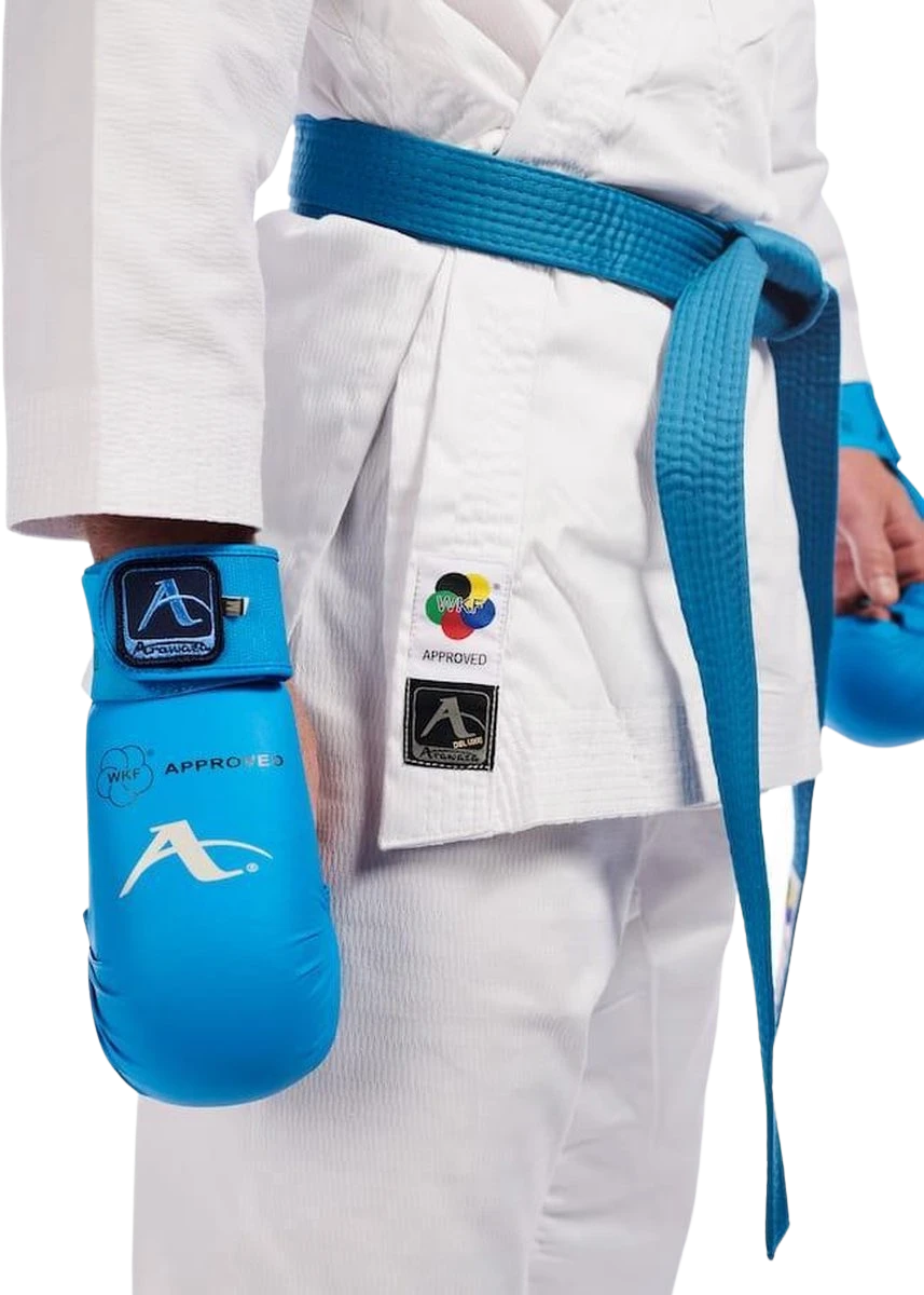 Arawaza Karateanzug - Kumite Deluxe - Weiß (ARAKKUDWKF) Arawaza Karateanzug - Kumite Deluxe - Weiß (ARAKKUDWKF)