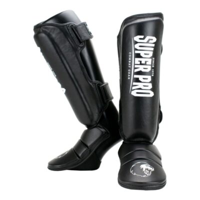 Super Pro Combat Gear Schienbein- und Spannschutz - Protector - Schwarz / Weiß Super Pro Combat Gear Schienbein- und Spannschutz - Protector - Schwarz / Weiß